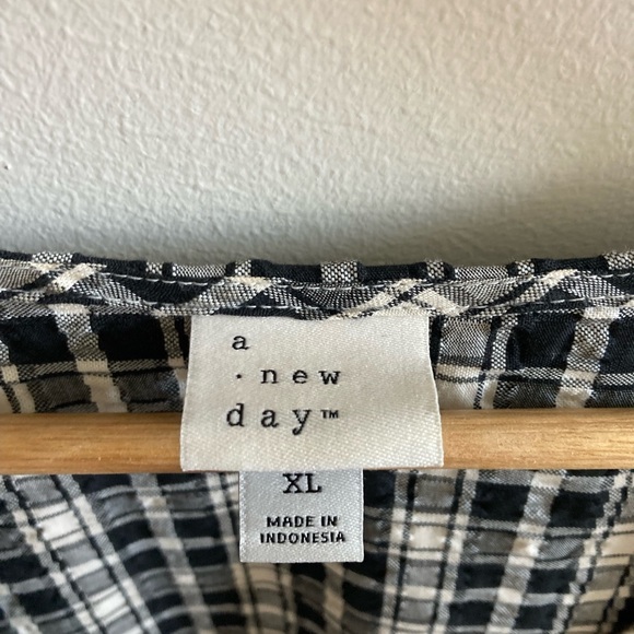 Plaid Picnic Dress - flouncy balloon half sleeve - Picture 6 of 6